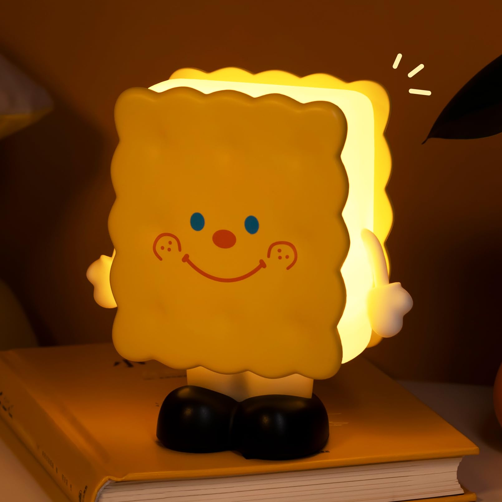 Tarinks Biscuit Night Light portable design is ideal for travel and dorms.