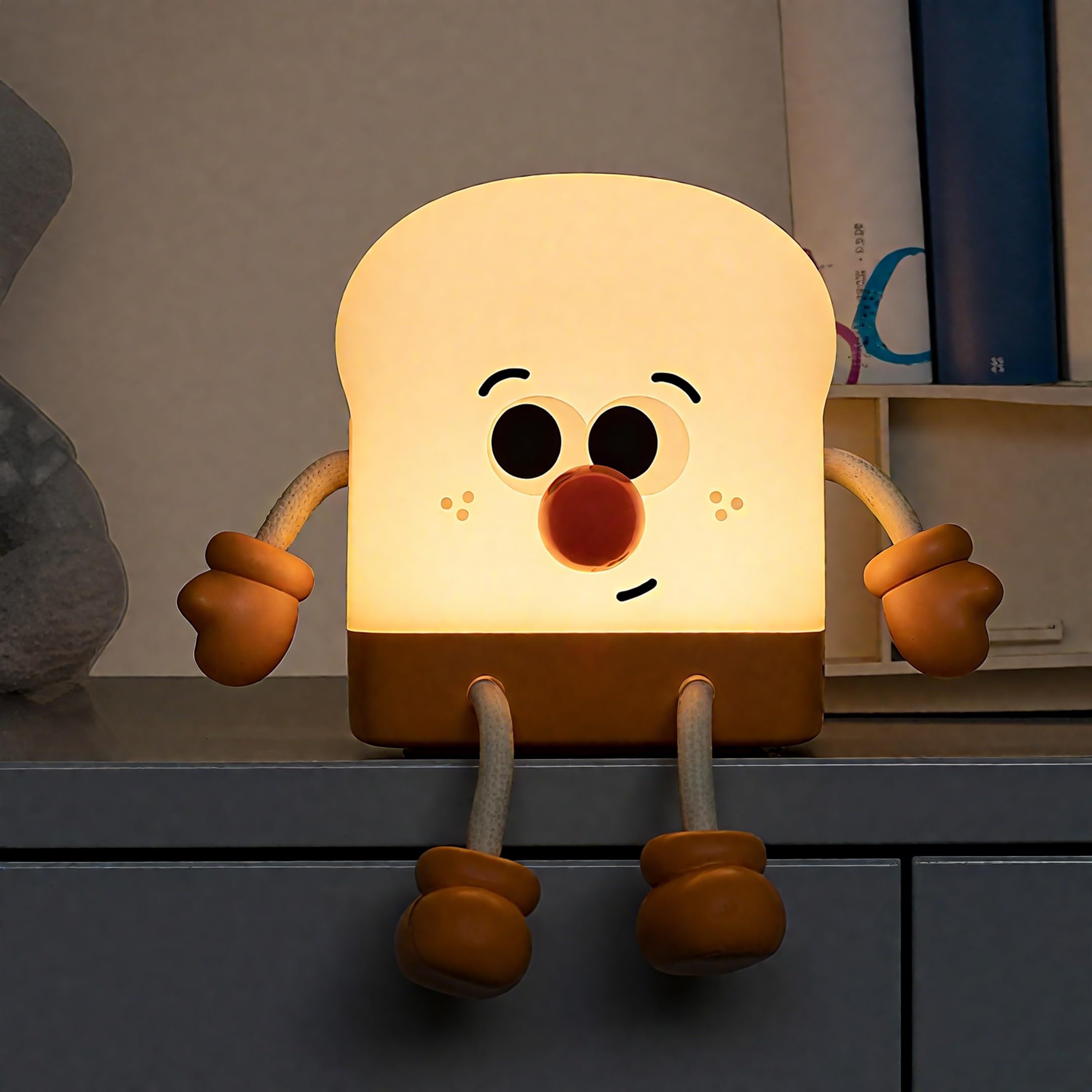 Tarinks Toast Night Light makes a charming gift for Christmas or birthdays