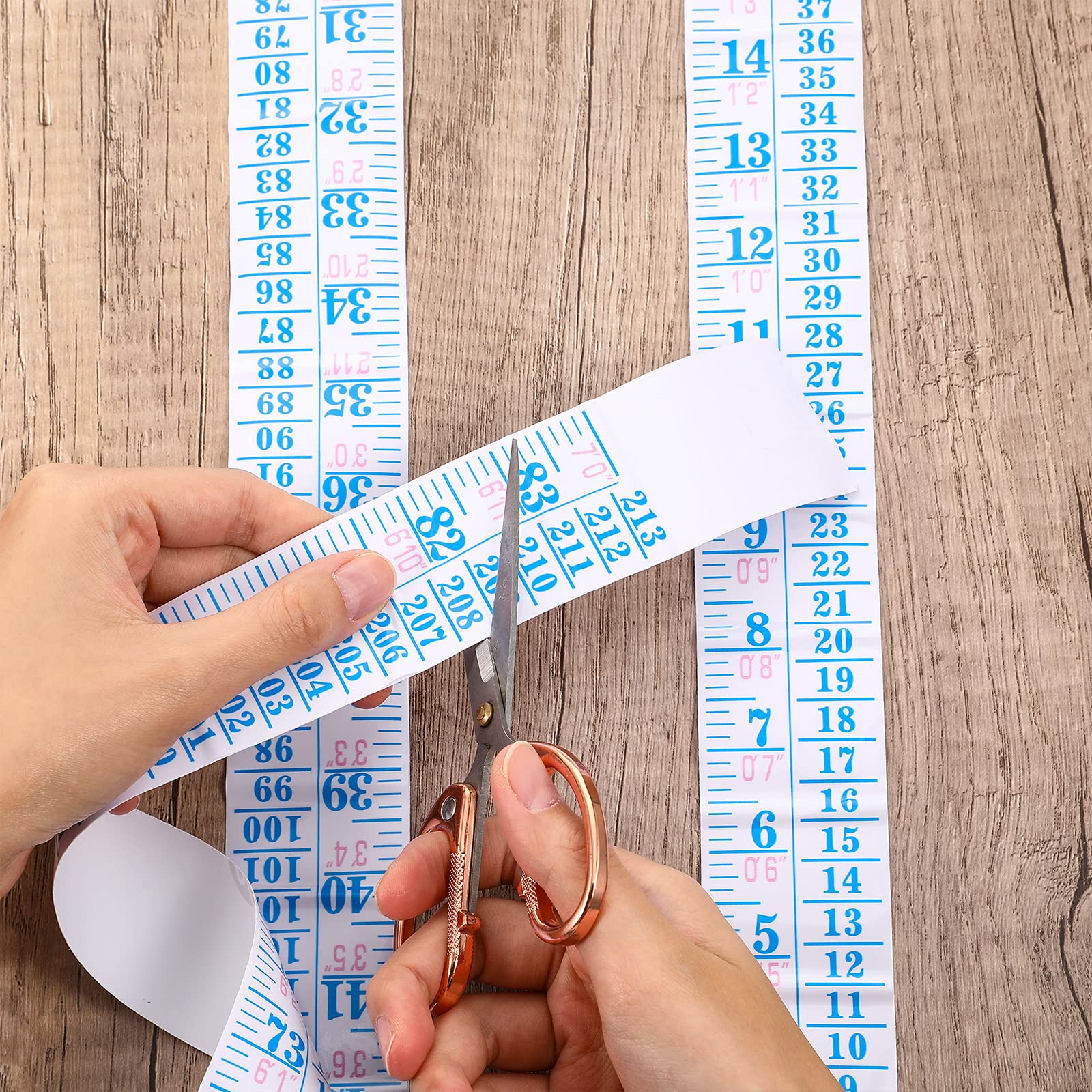 Tatuo growth chart demonstrates cropping and straight alignment on a wall.