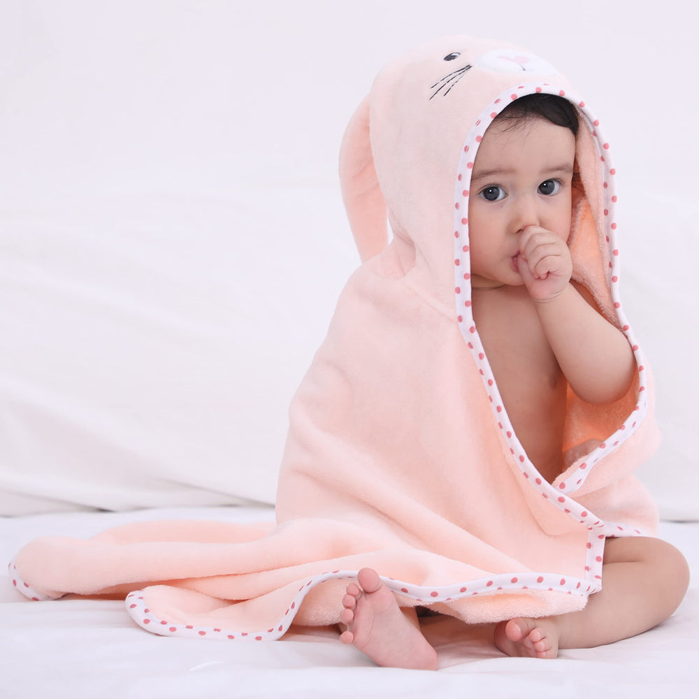 TBEZY Hooded Towel Eco-friendly long-staple cotton supports sustainable baby care.