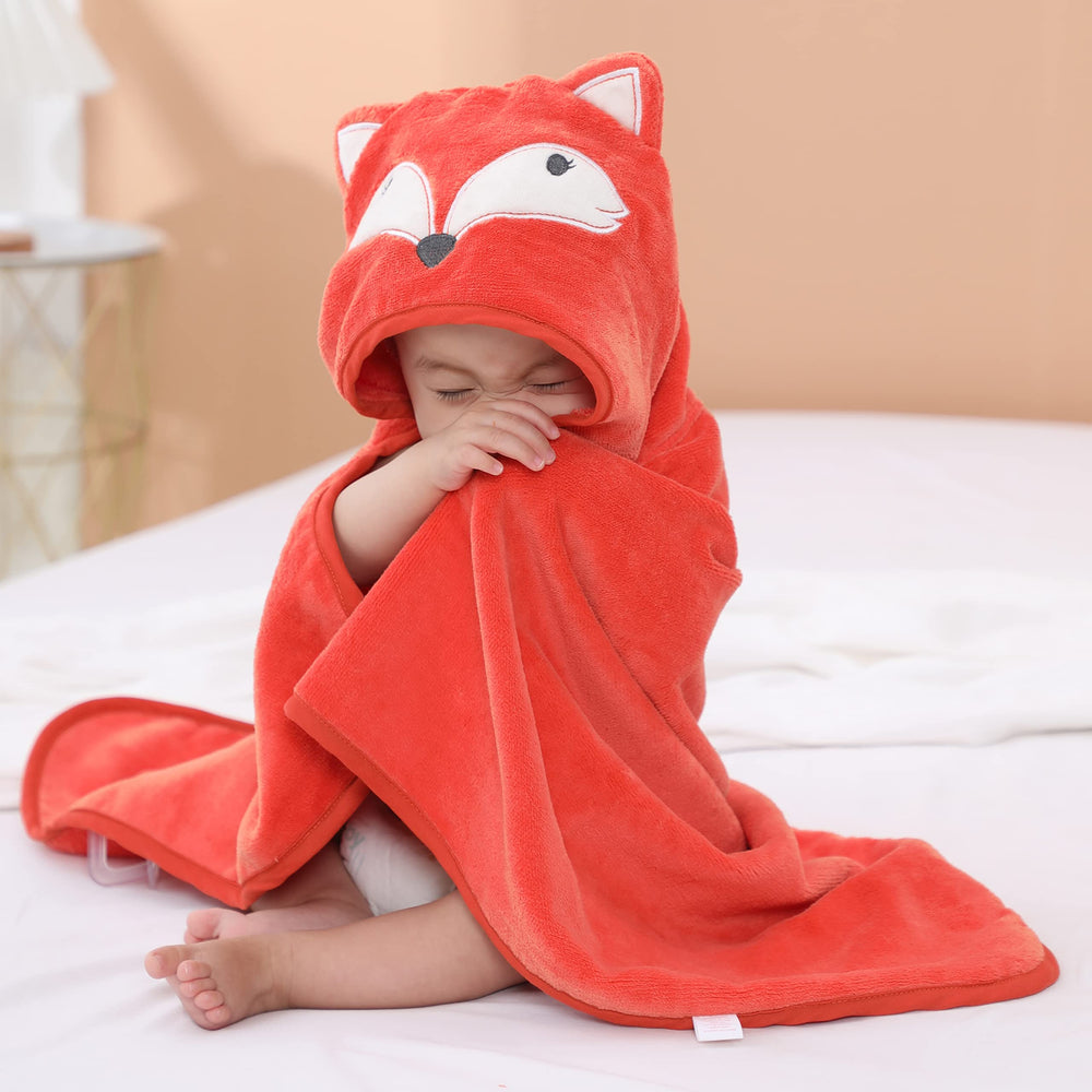 TBEZY hooded towel fabric close-up shows velour and terry double-layer texture.