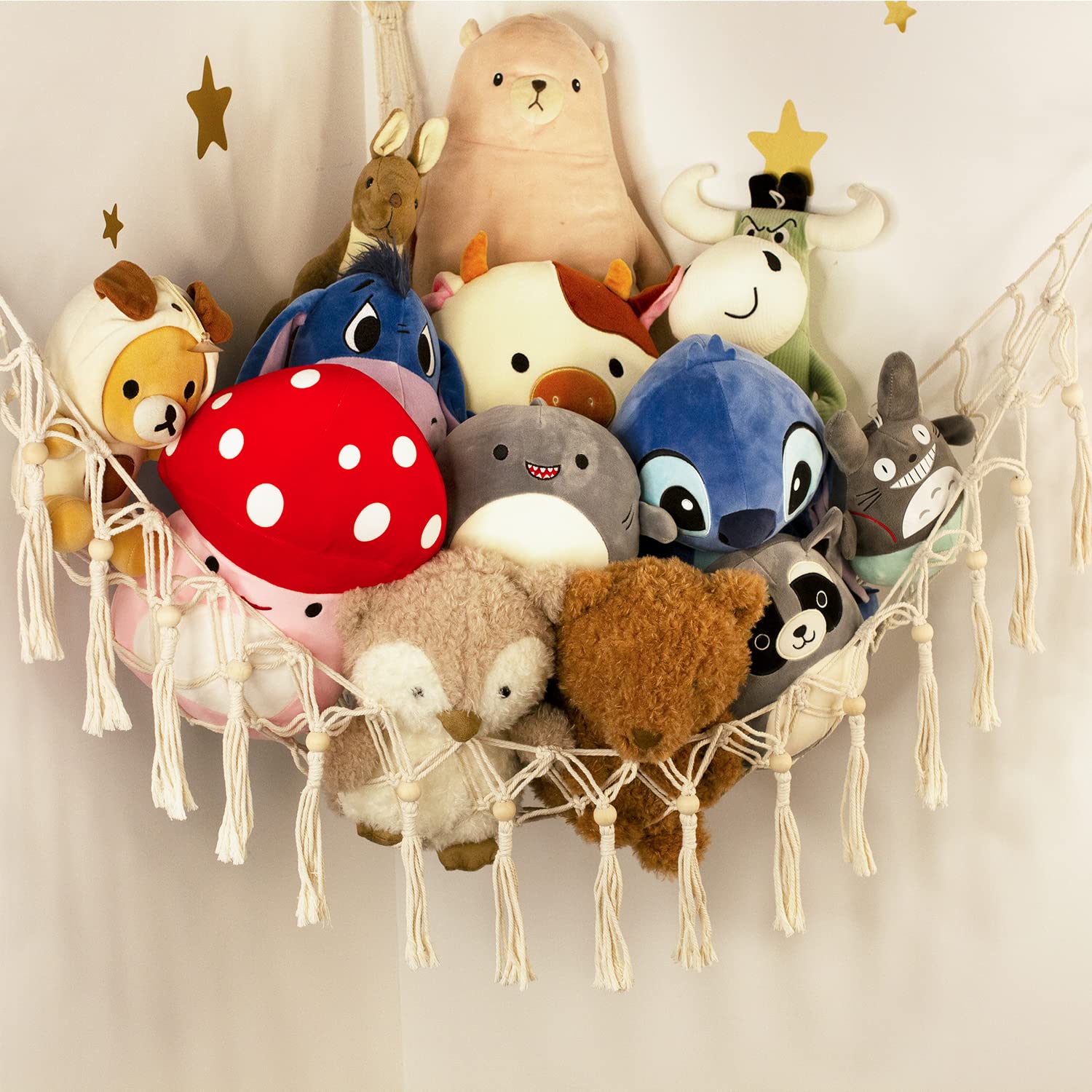 TCGPRO bedside-night-light display highlights boho decor with star-string illumination
