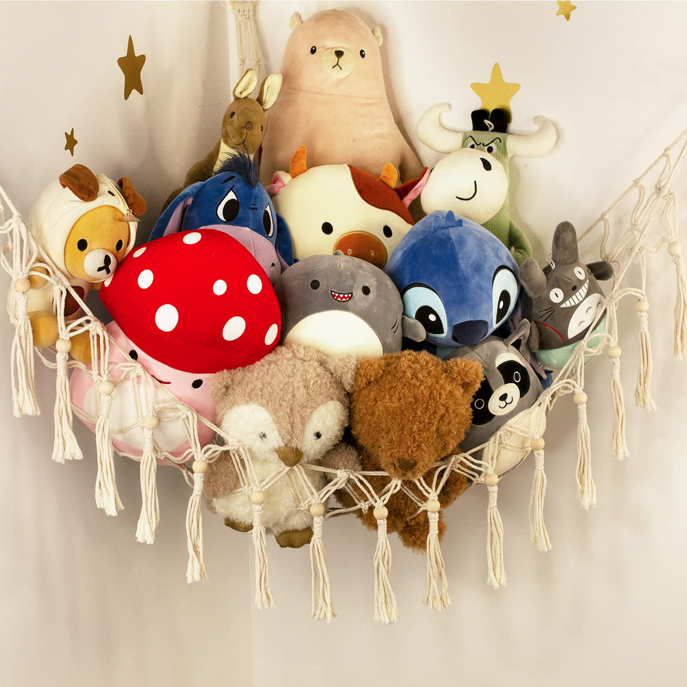 TCGPRO bedside-night-light display highlights boho decor with star-string illumination