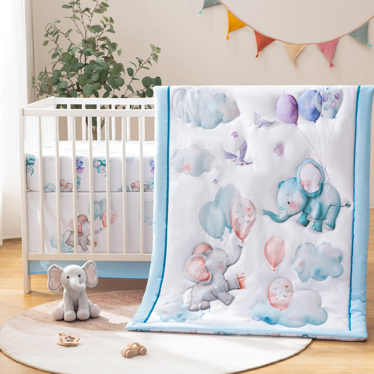 TCOYIWL cartoon crib bedding set quilt close-up shows vibrant prints for curiosity