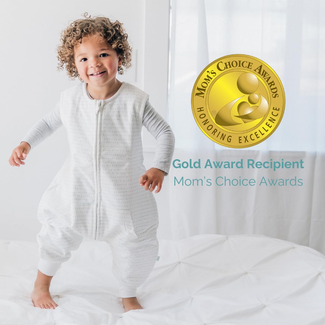Tealbee Dreamsuit in brushed black adds a cozy look to bedtime.