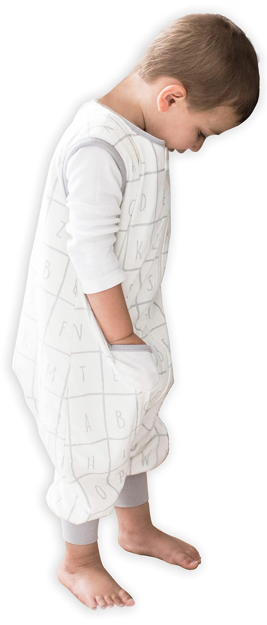 Tealbee Dreamsuit with feet open design reduces tangling for toddlers in crib