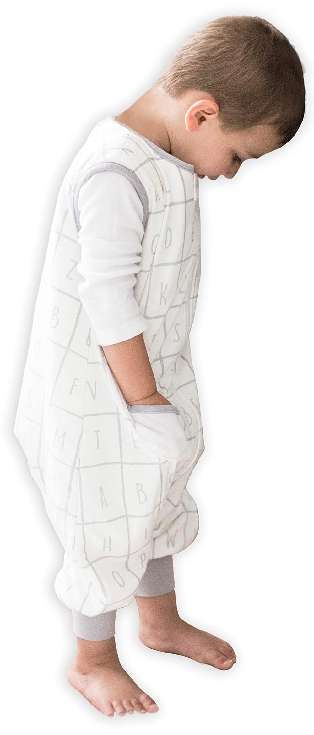 Tealbee Dreamsuit with feet open design reduces tangling for toddlers in crib