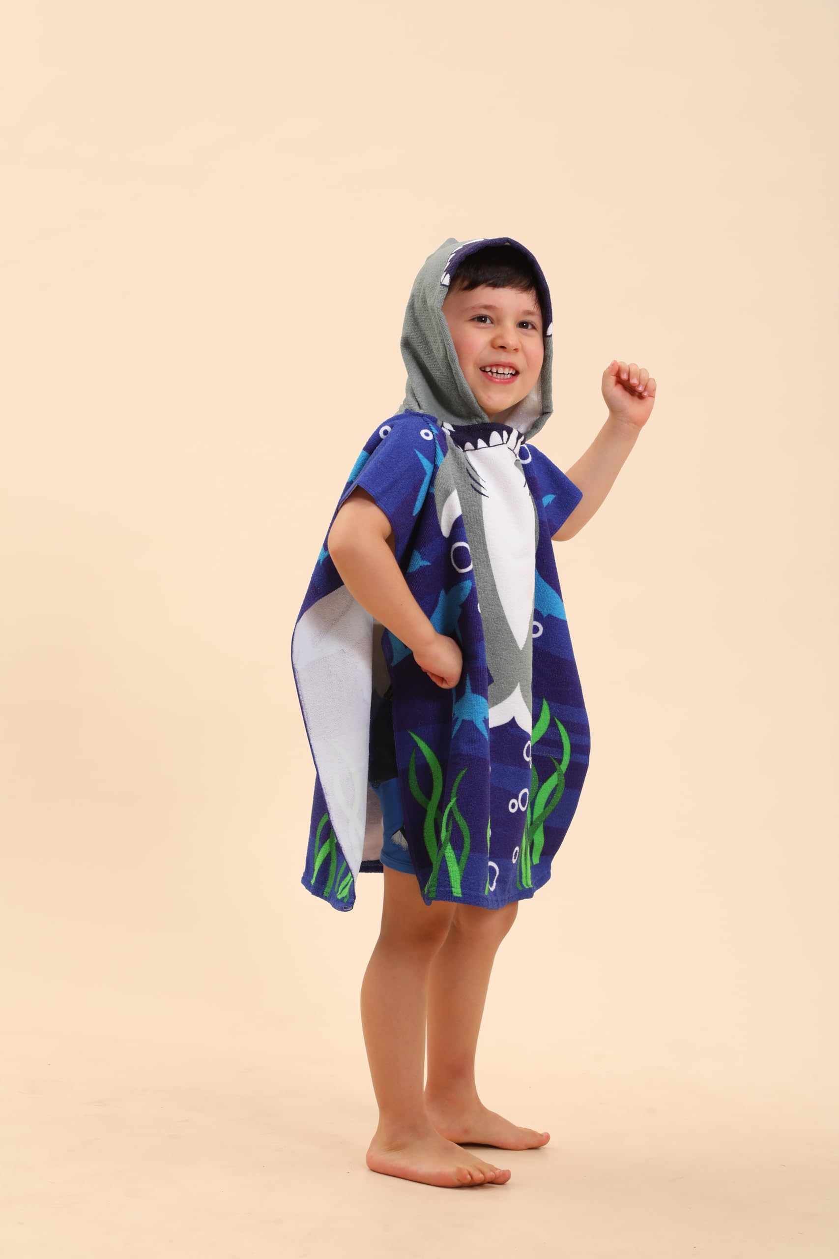 TEHALK Quick-Dry Wearable Towel - Slim, fast-drying fabric for on-the-go drying.