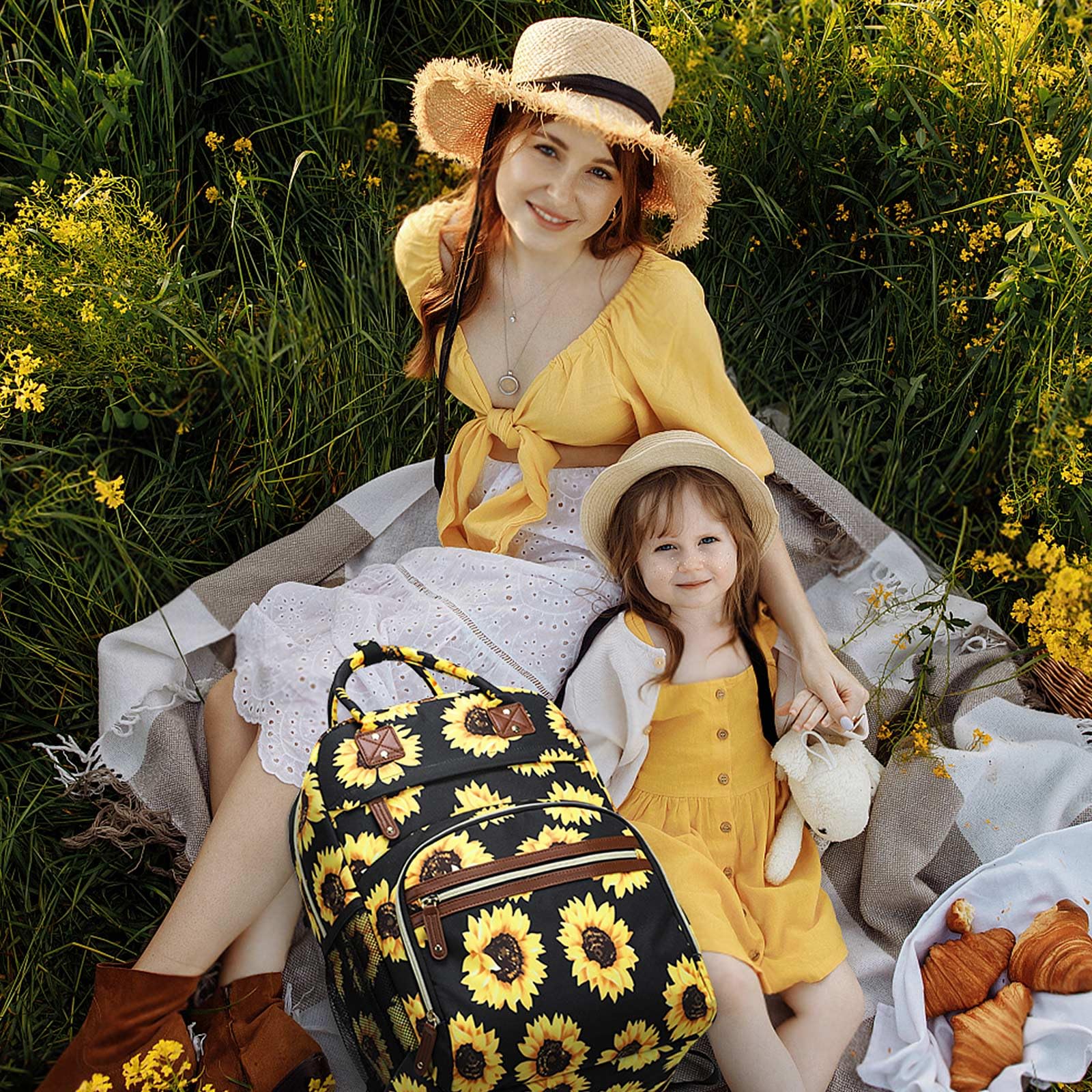 Tenot diaper backpack maternity-use angle shows convertible style for moms and dads.