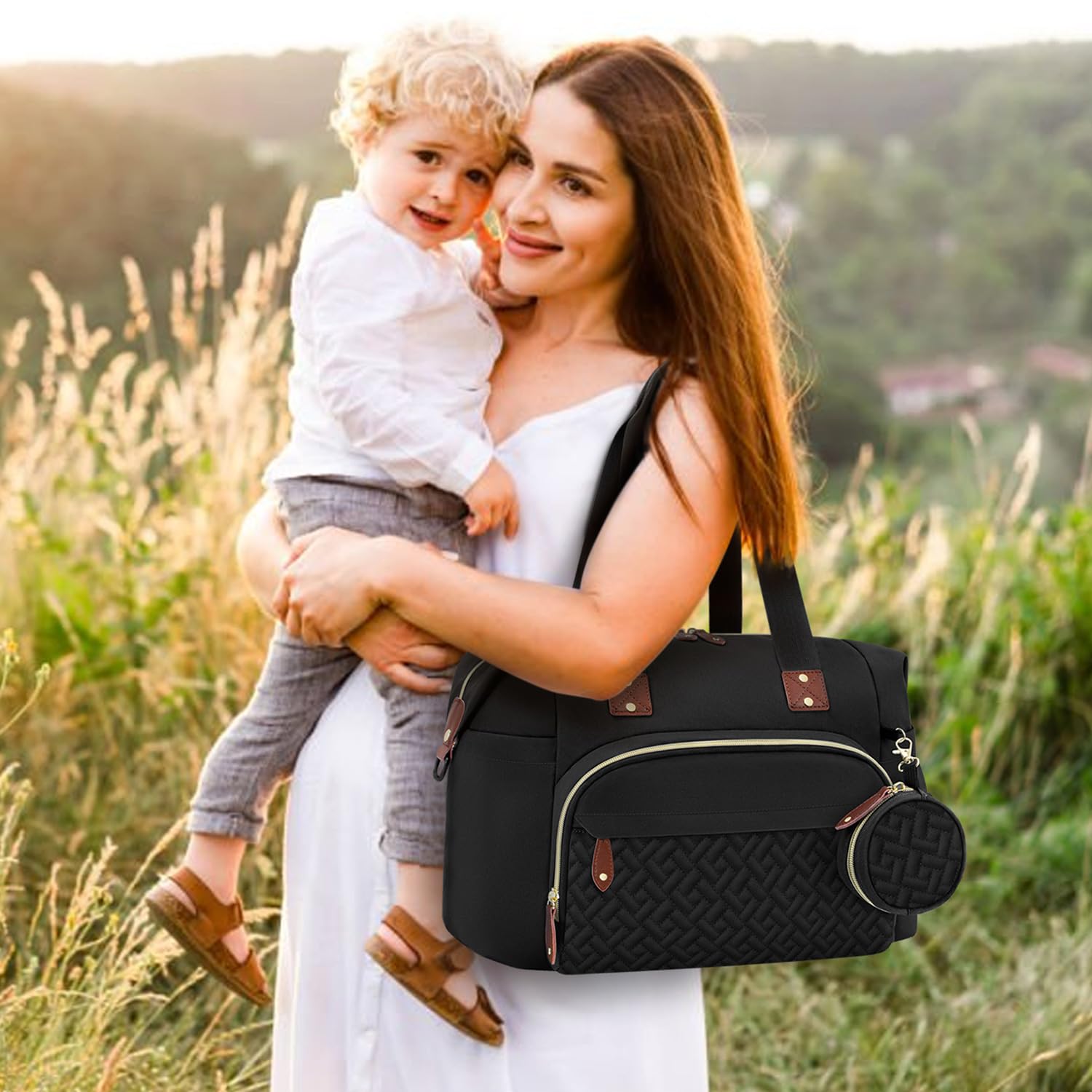 Tenot luggage sleeve back panel enables secure attachment to carry-on handles.