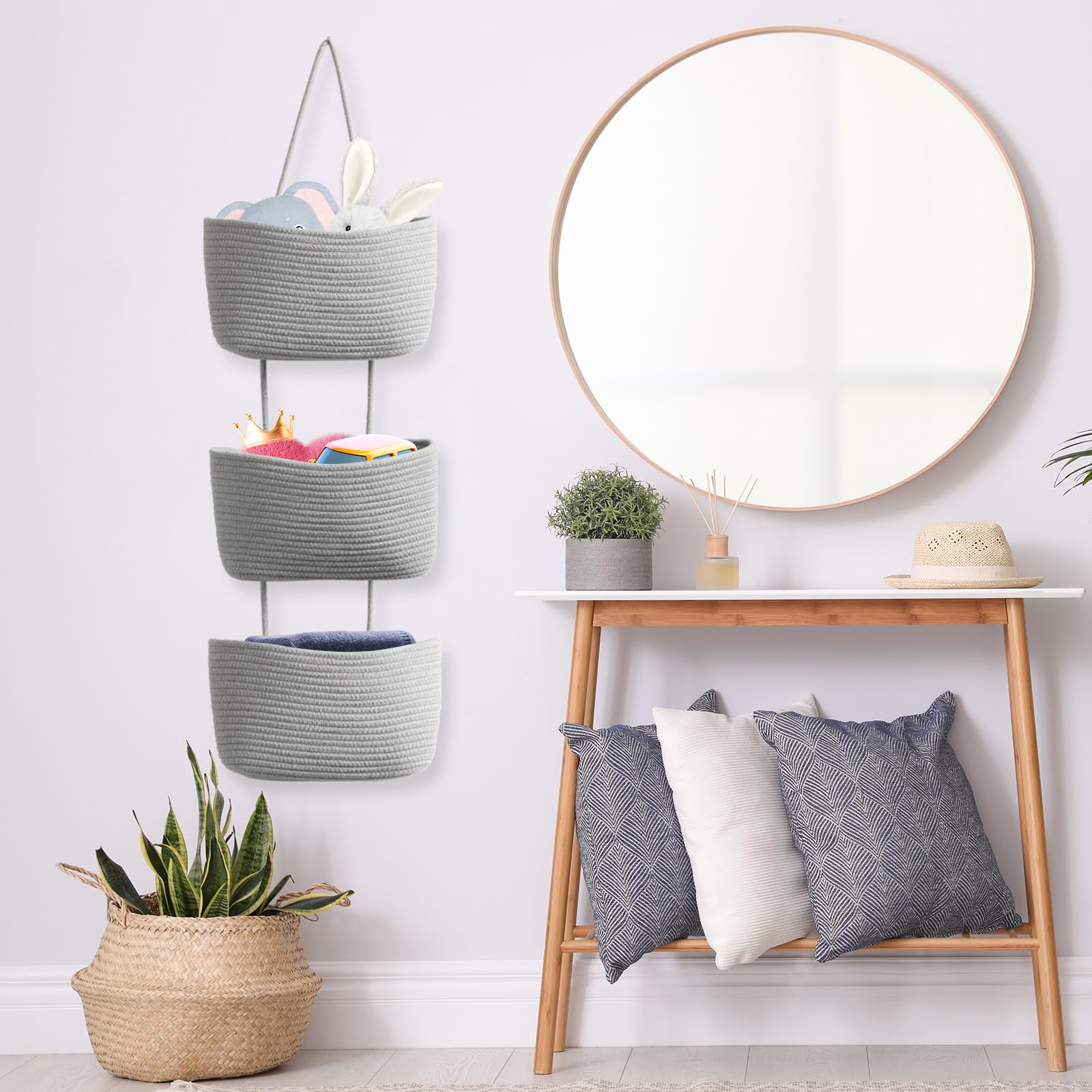 TeoKJ cosmetics daily-use organization in bathroom or vanity