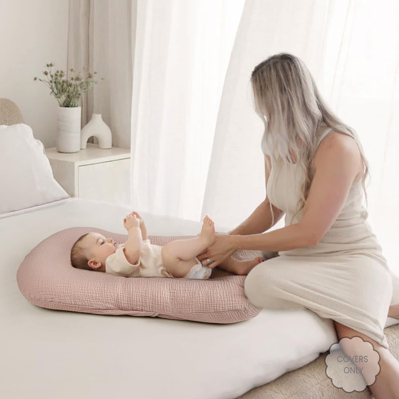 Termichy baby lounger covers muslin envelope-back design enables quick, zipper-free dressing.