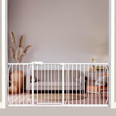 Thasamm extra-wide gate on stairs for safe wide passage with a baby