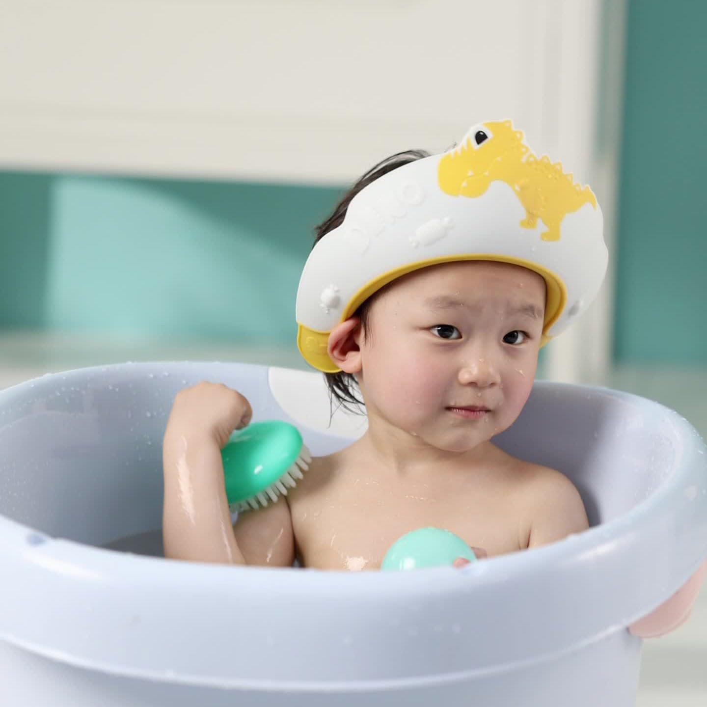 Thcbme baby shower cap shield worn on baby head during bath