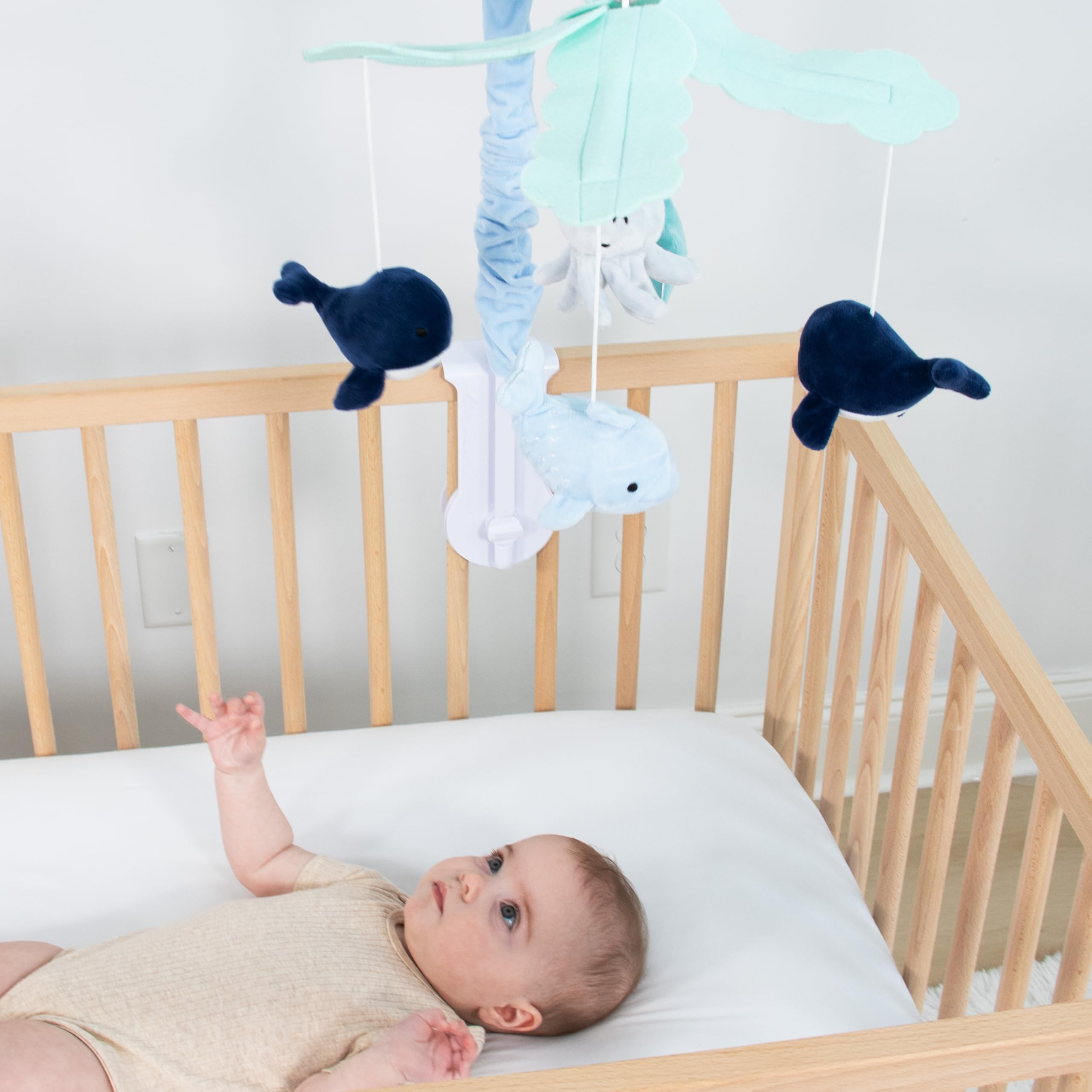 The Peanutshell crib mobile-12-lullabies offers varied tunes to match moods.