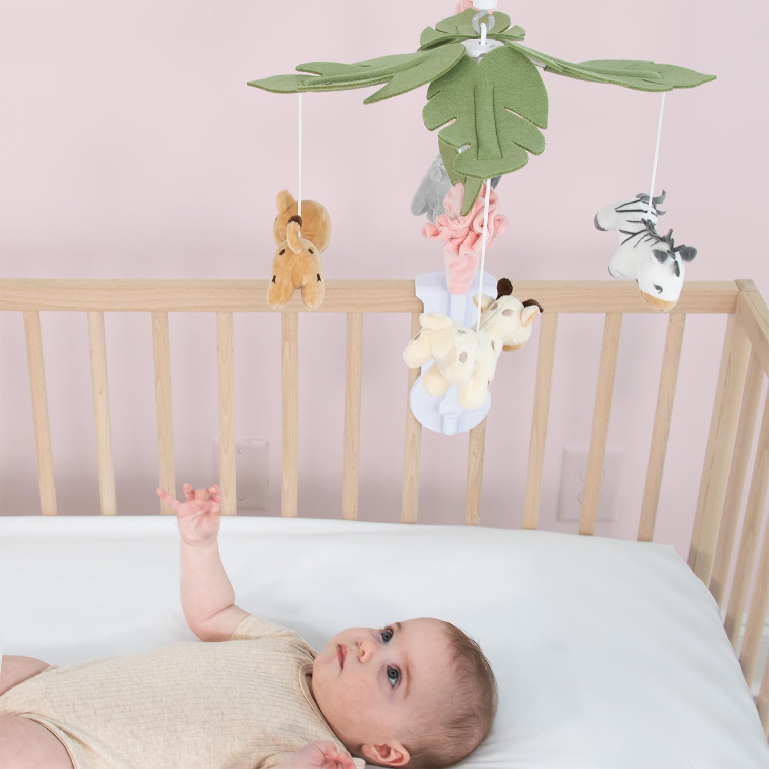 The Peanutshell detachable arm enables easy movement and storage between rooms.