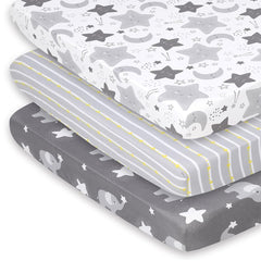 The Peanutshell elephant-stars print sheet for playard enhances cozy, breathable sleep.