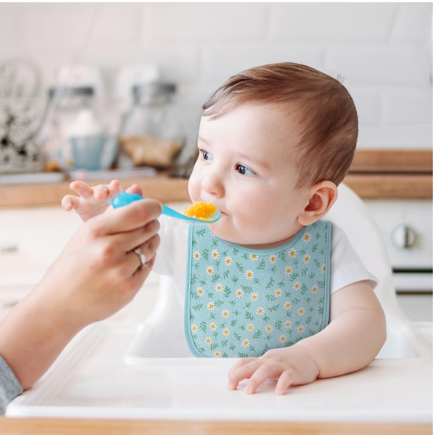 The Peanutshell machine-washable bibs simplify daily care and reusability.