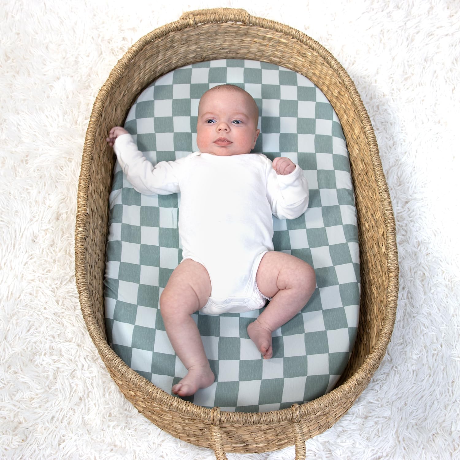 The Peanutshell nursery-style sheets add coordinated, stylish bedding to any crib or Halo bassinet.