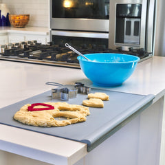 The Table Tyke XL roll-up loops make packing into bags quick and easy.