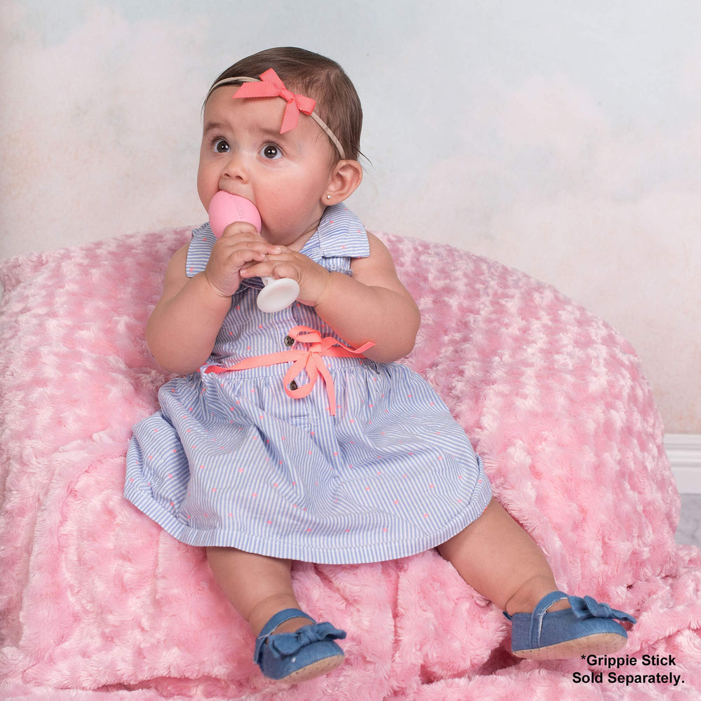 The Teething Egg uses BPA-free, latex-free TPE for safe teething.