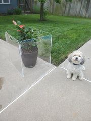 Therafin Pet Barrier carrying handle enables effortless repositioning.