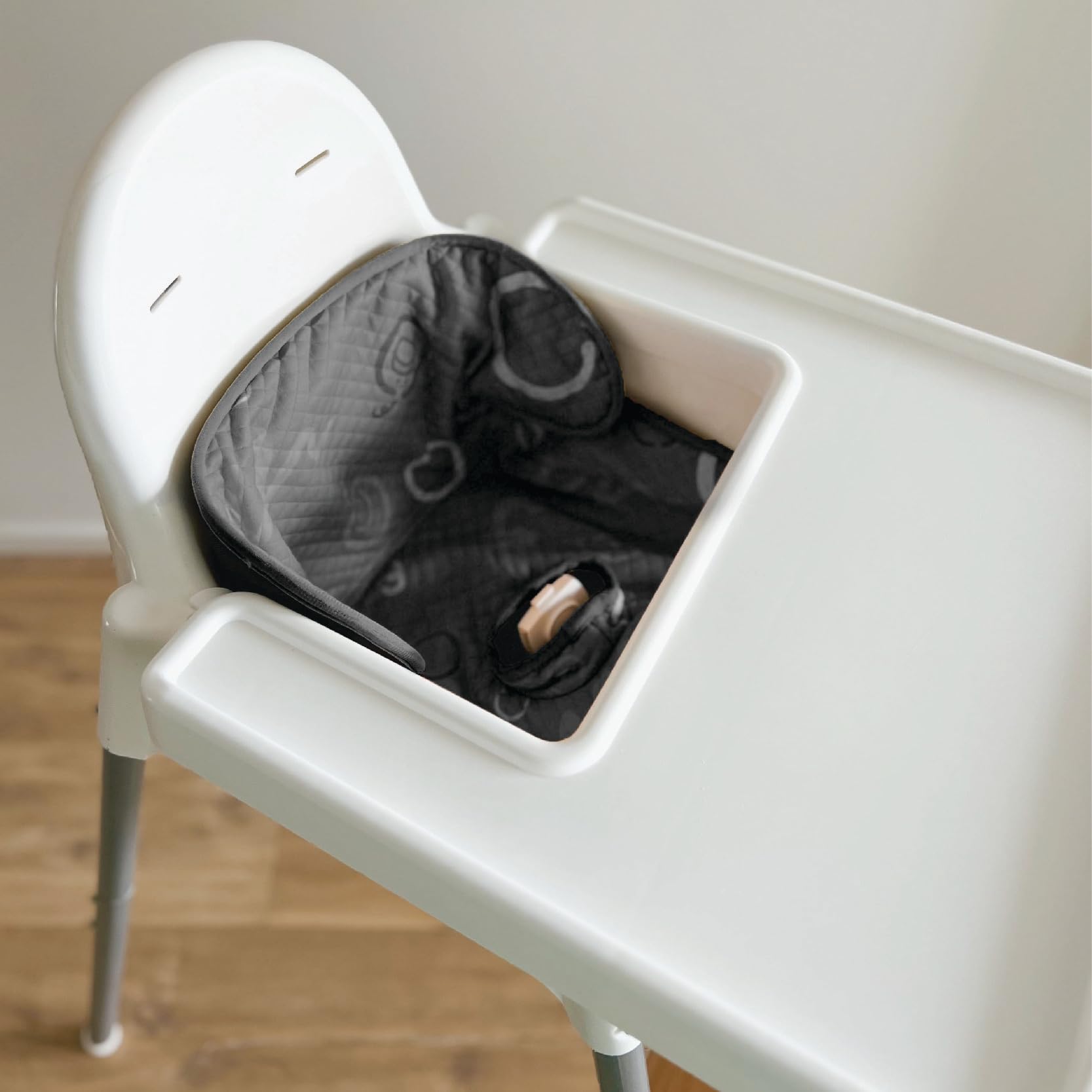 THINK GOOD TOTS Black Piddle Pad 2-pack offers practical value for busy families.