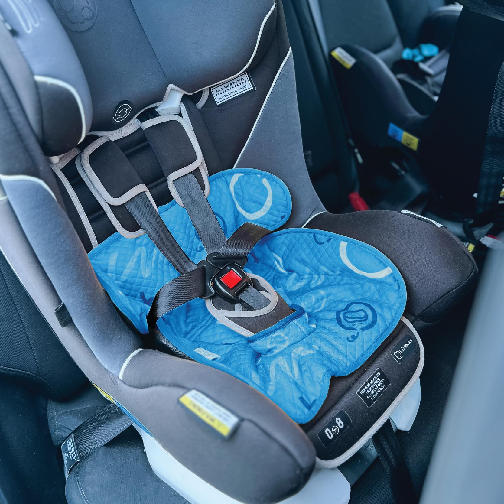 Think Good Tots Blue Piddle Pad machine-washable material for easy cleaning