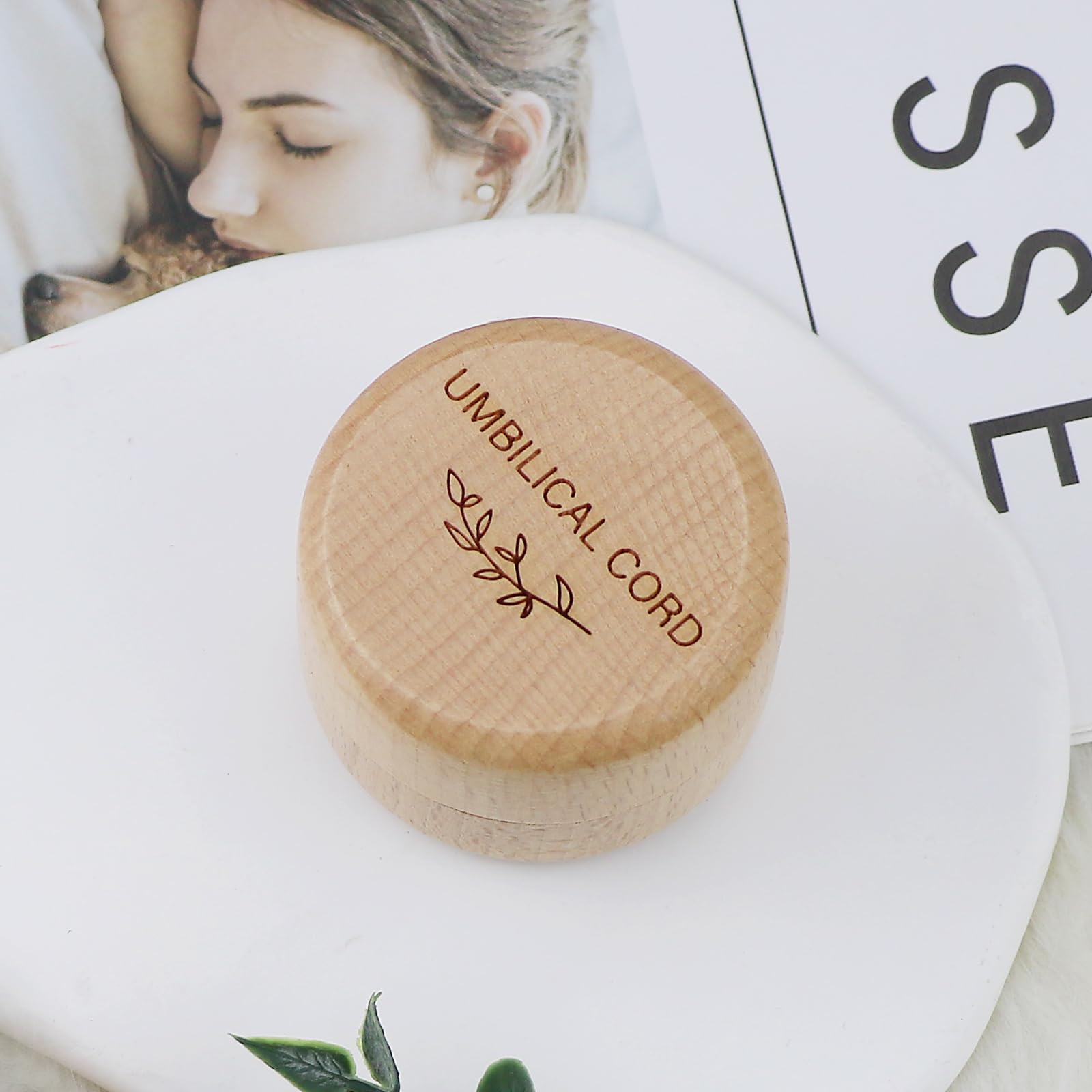 Thootyriaf Compact 2x2x1-4in box fits neatly on a shelf or drawer