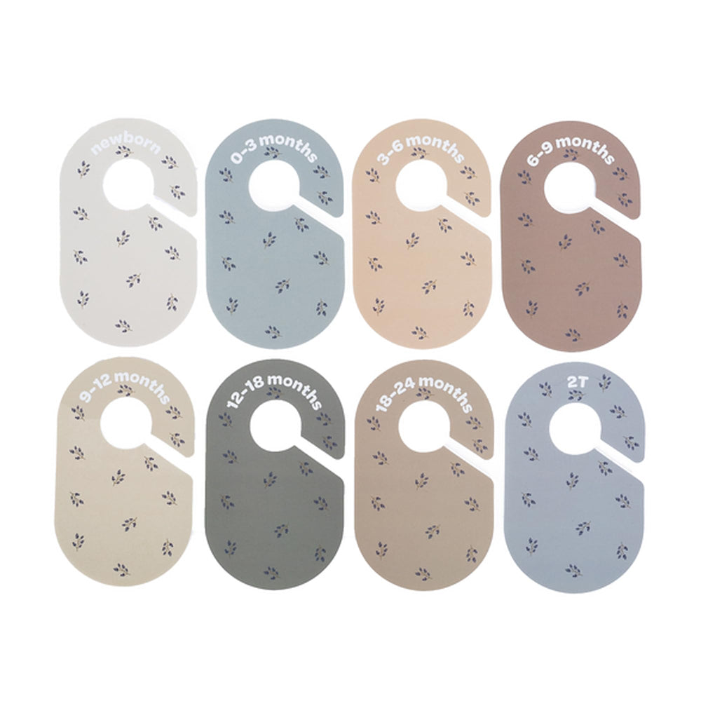 Three Sprouts blueberry easy-visibility labels help quick outfit picks.