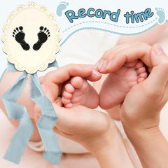 Threehoney baby announcement sign oval back shows handprint space and layout