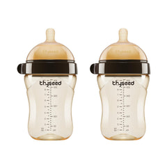 Thyseed PPSU natural breast-like bottle showcases ergonomic bottle design for natural-feeding transitions
