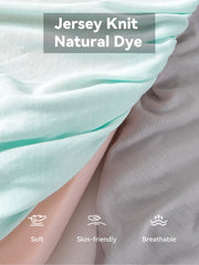 TILLYOU bassinet sheets with looped elastic band for a secure fit.