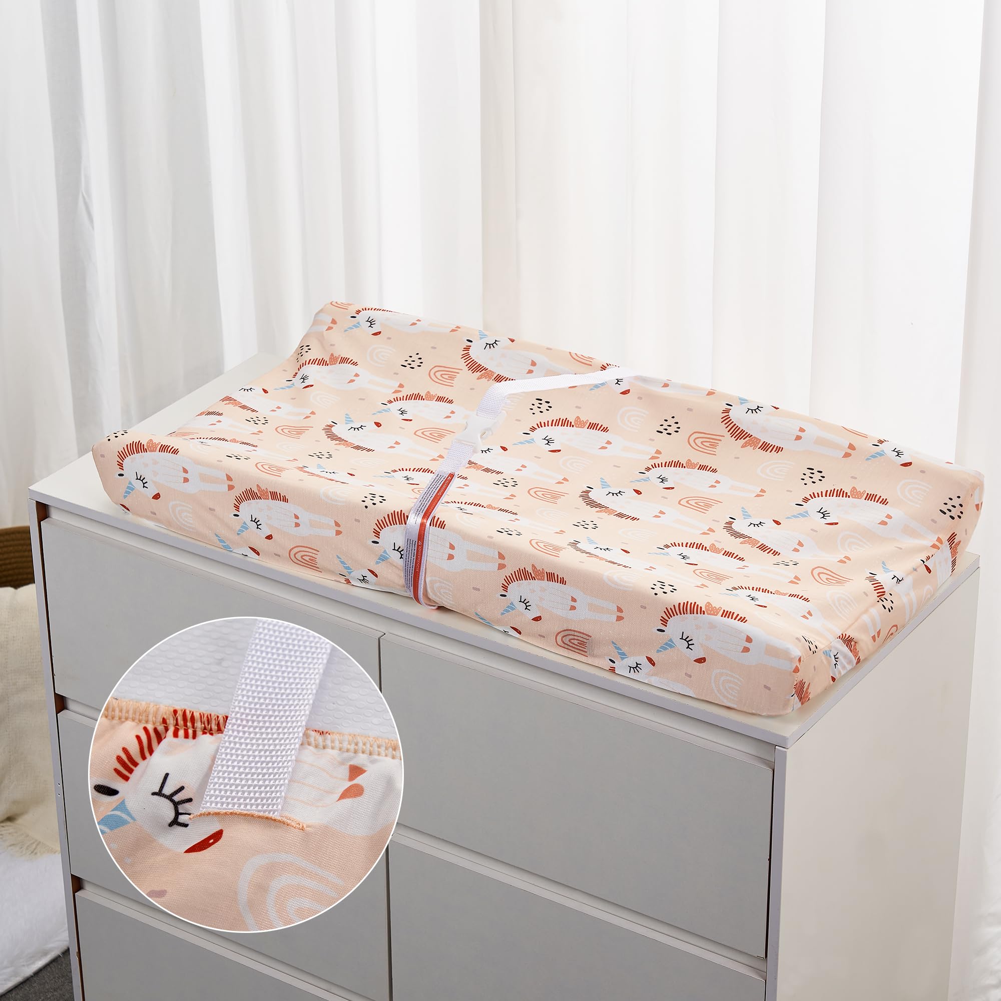 TILLYOU changing pad cover machine-washable for easy cleaning and freshness.