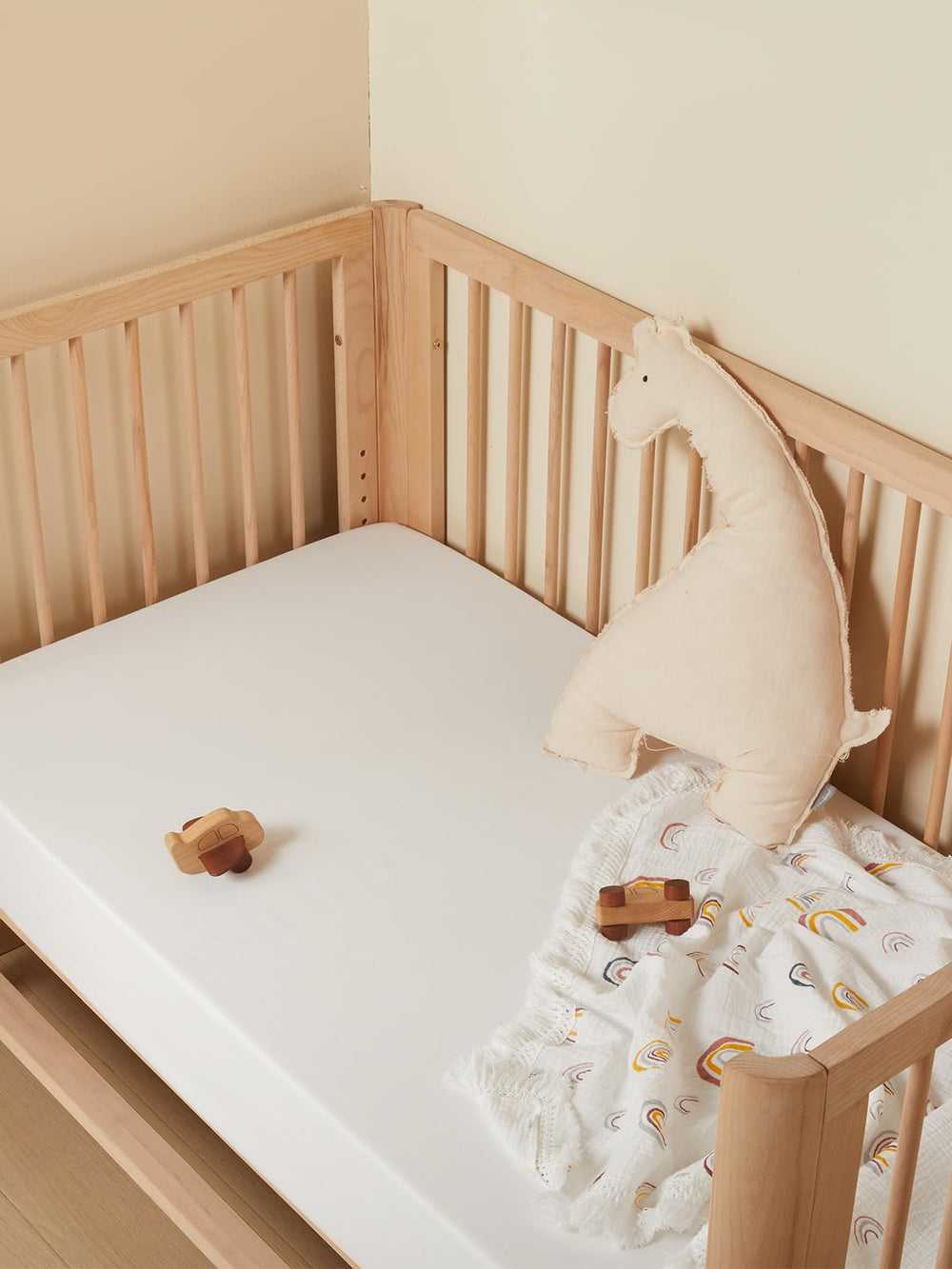TILLYOU crib sheet is machine washable in cold water for easy care.