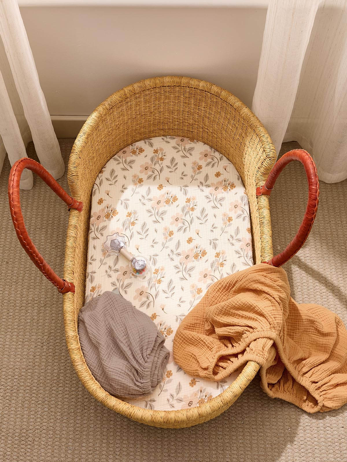 Machine-washable and dryer-safe TILLYOU bassinet sheets in action