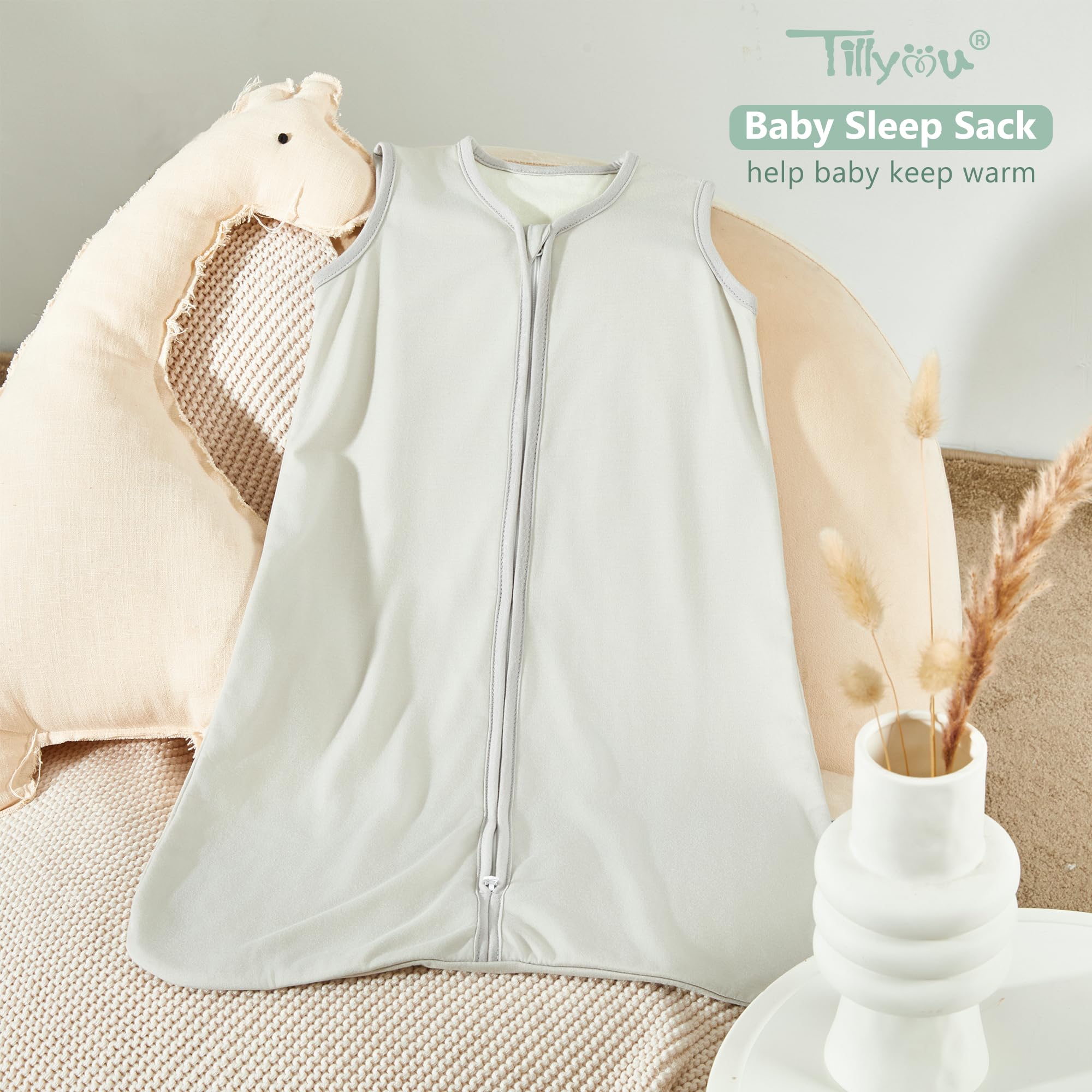 TILLYOU fabric detail highlights cotton interior and polyester exterior for durability.