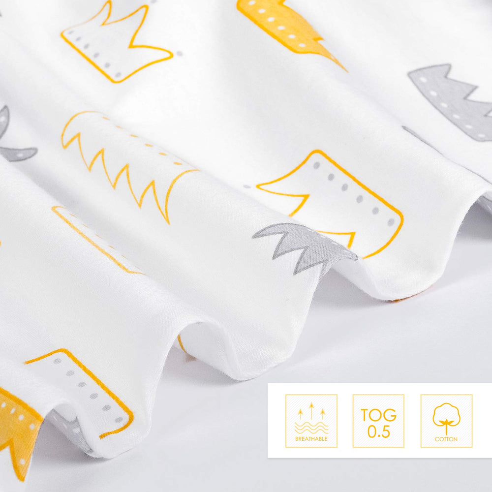 TILLYOU sleep sack with wide leg room for active babies