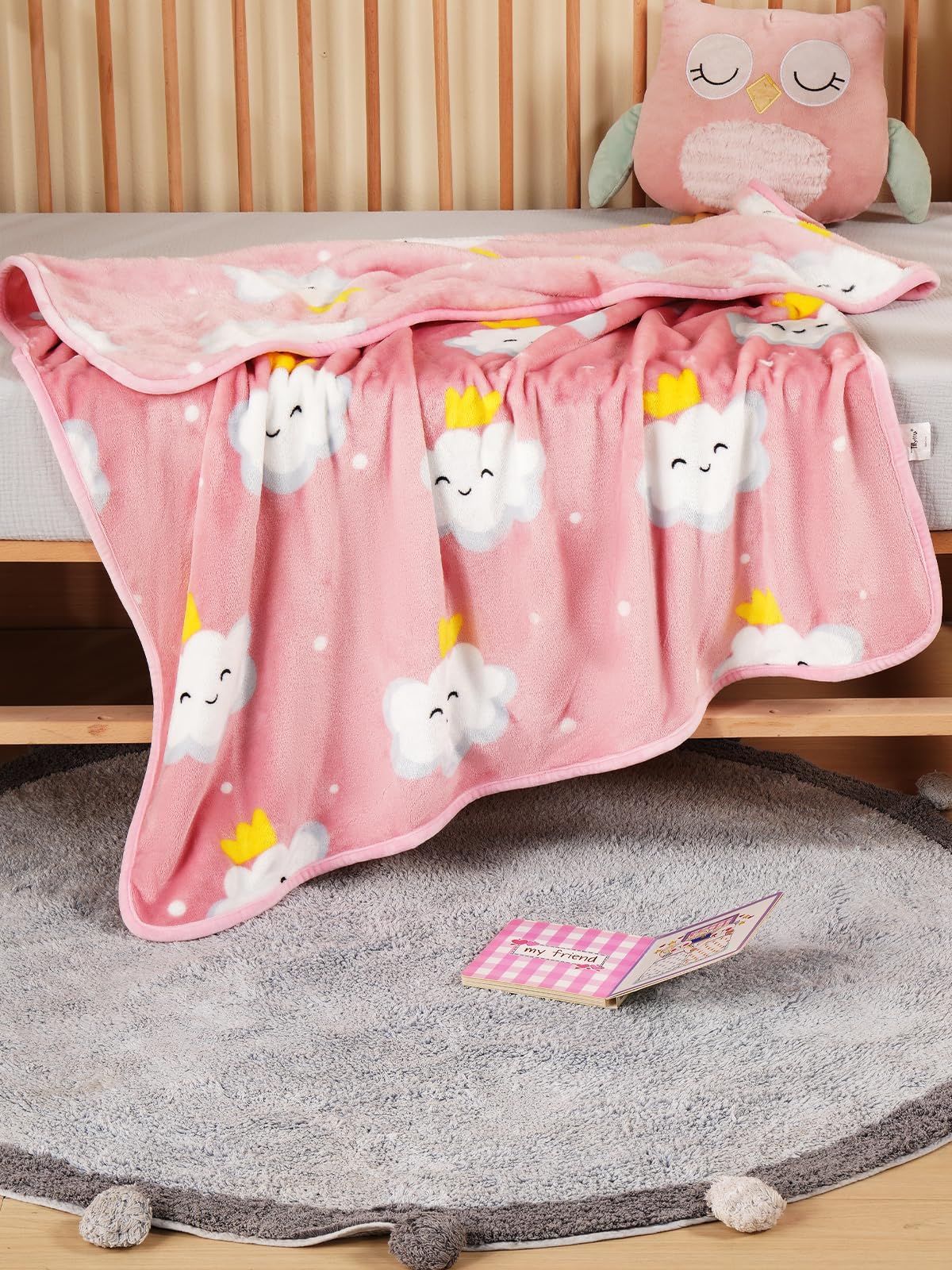 TILLYOU daycare-nap blanket sized for kids on the move.