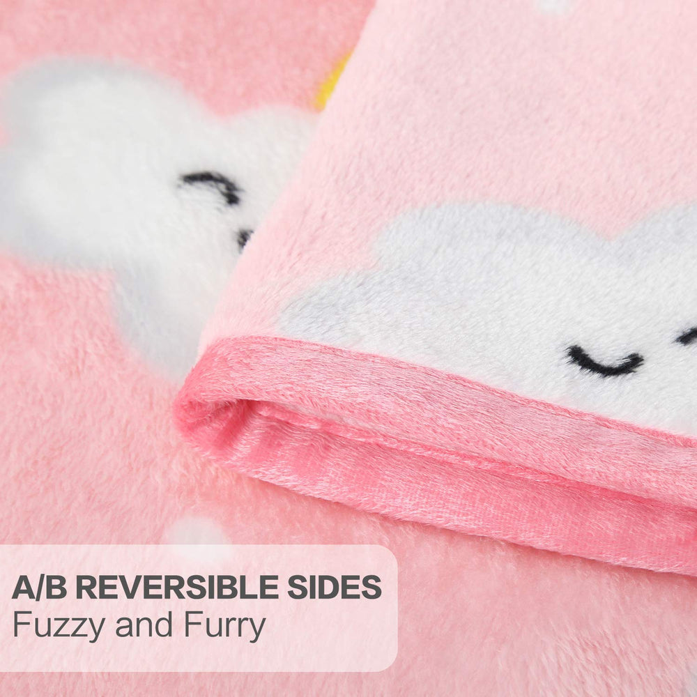 TILLYOU machine-washable blanket stays soft after washing.