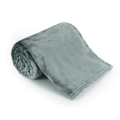 TILLYOU toddler fleece blanket soft touch close-up for cozy snuggles.