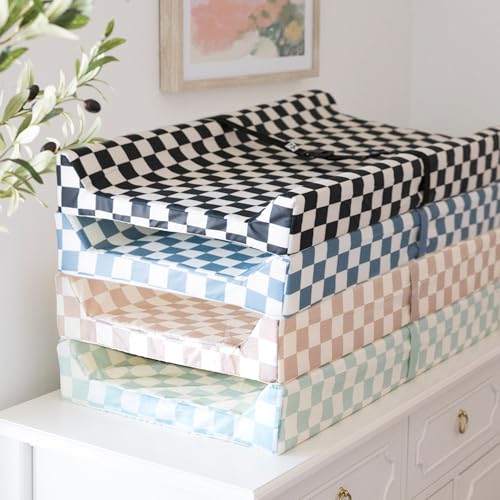 Tiny Twinkle easy-clean changing pad supports busy parents' routines.