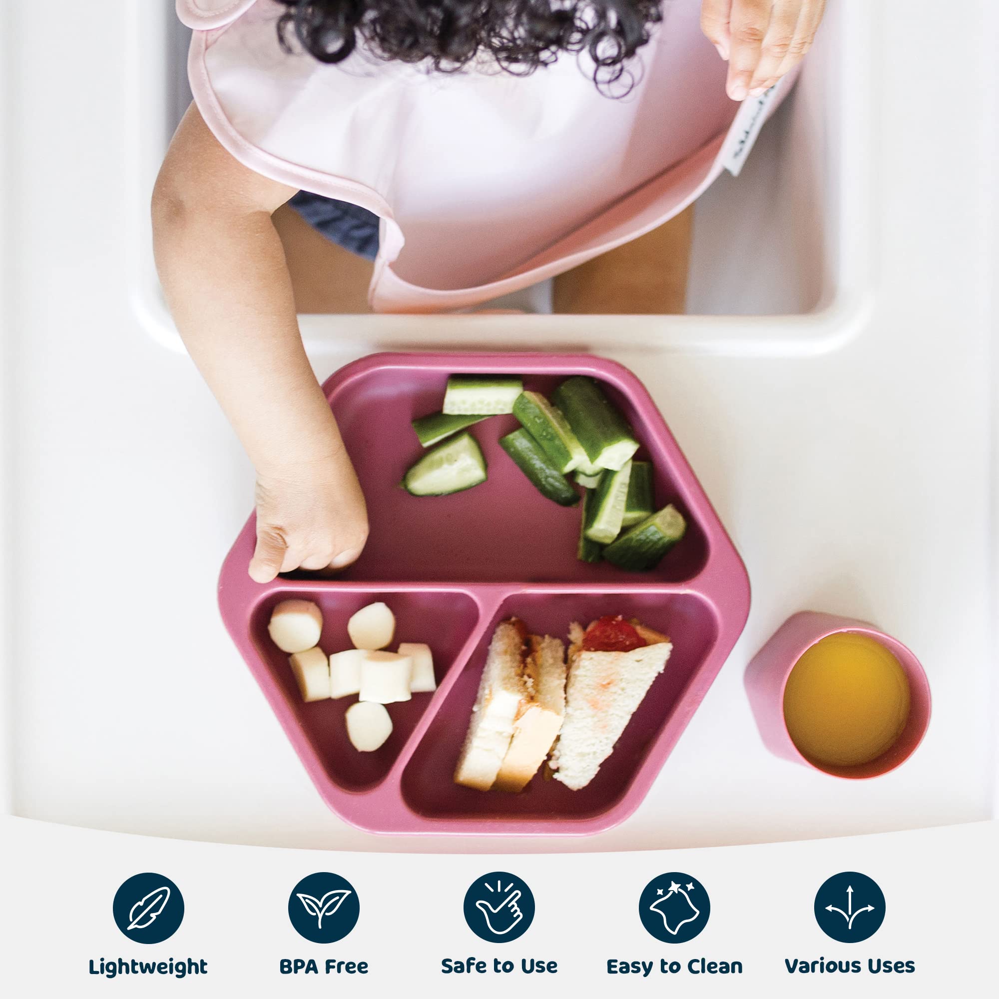 Tiny Twinkle non-toxic silicone plate is easy to clean after meals.
