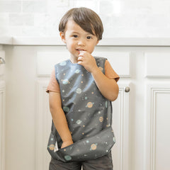 Tiny Twinkle waterproof bib easy-clean front protects clothing with wipe-clean convenience.