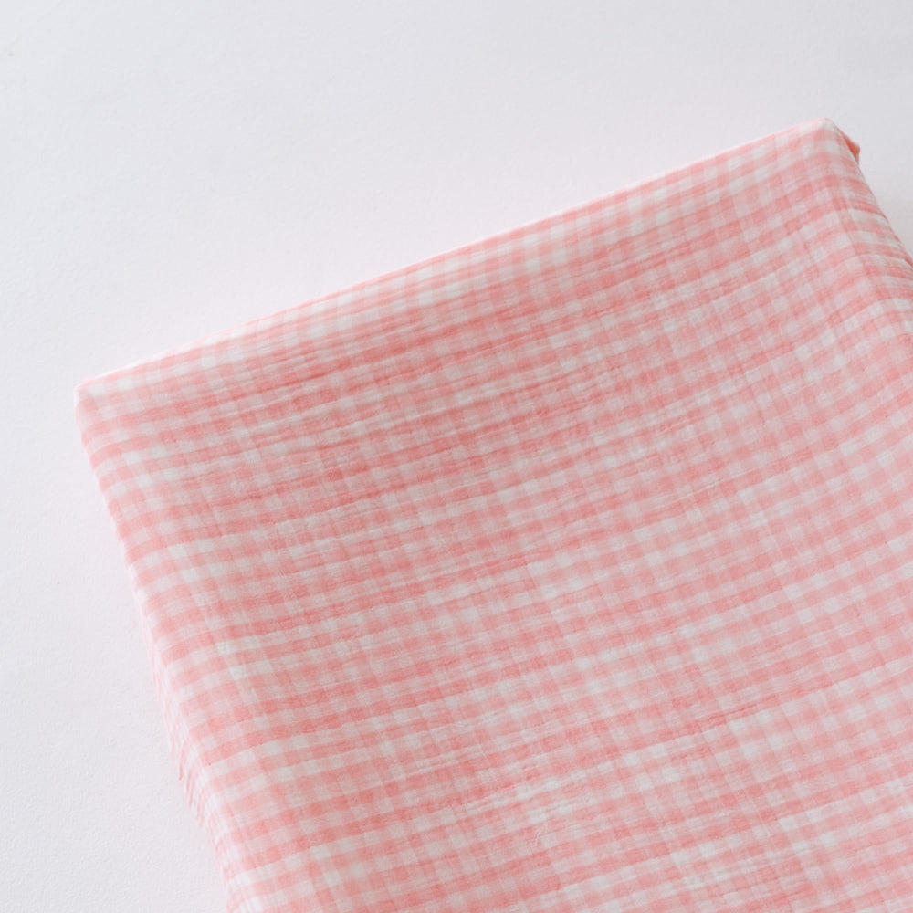TISU Gingham accessories image hints at matched wipe cover coordination.