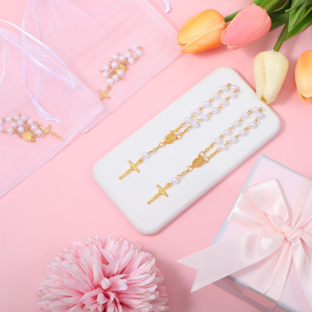 Beads and organza bag combine for a refined gift presentation by Tobeelec