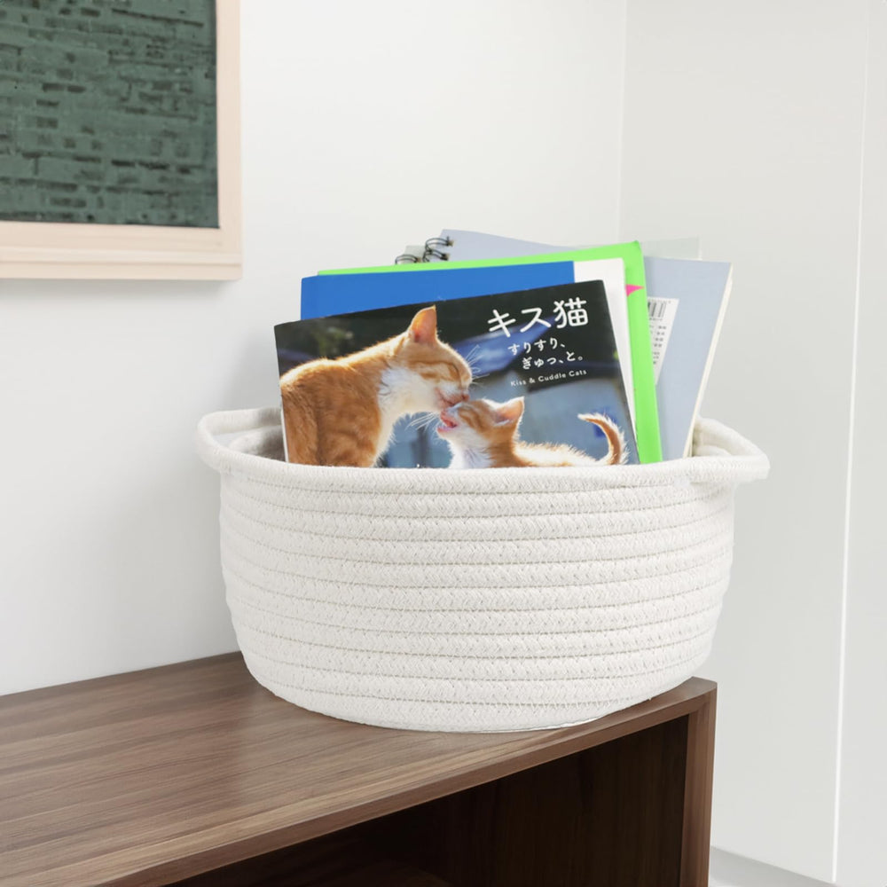 Togous empty gift basket adds warm texture to any room