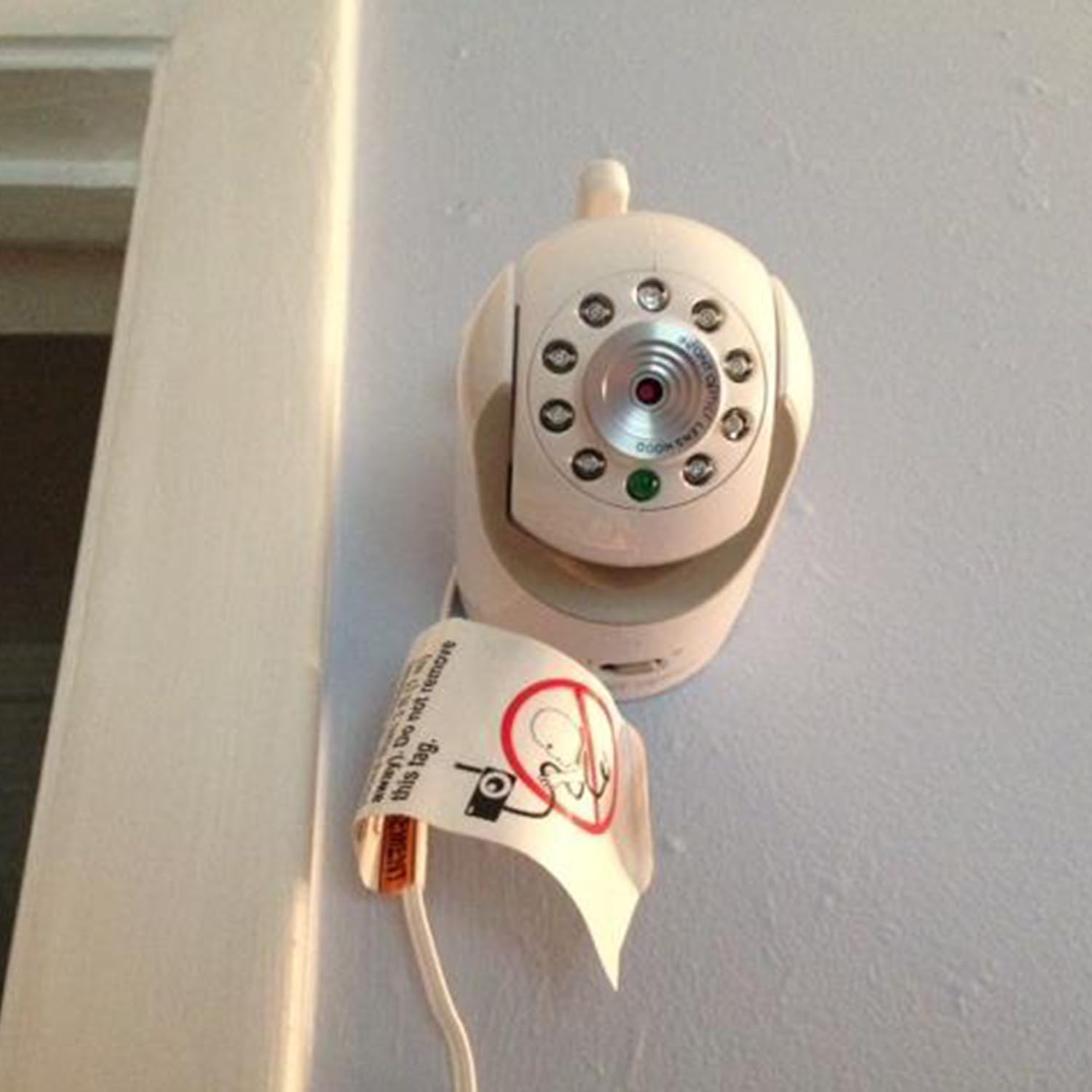 Tonton flexible placement enables easier baby-monitor setup in any room.