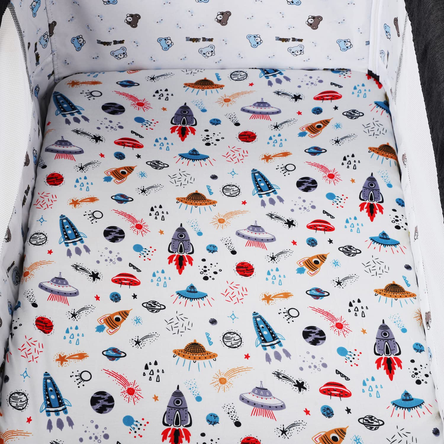 Tontukatu bassinet sheet 3-pack space rocket satellite pattern supports stimulating nighttime curiosity.