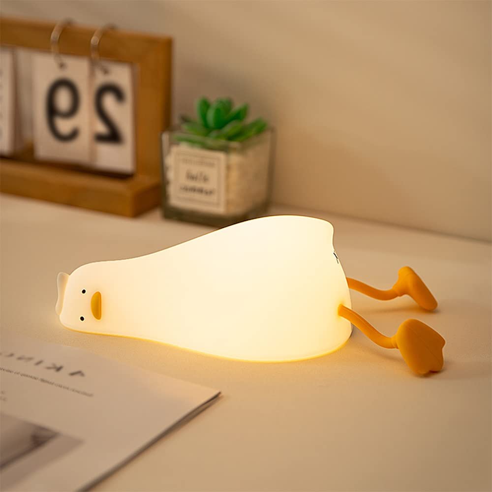 TOOGE LED Duck night light squishy silicone body provides calming ambience for bedtime rituals.